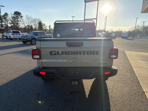 2020 Jeep Gladiator Sport