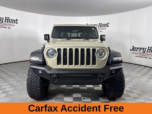 2020 Jeep Gladiator Sport