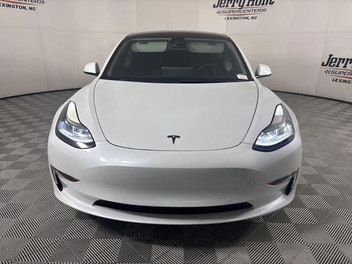 2022 Tesla Model 3 Base