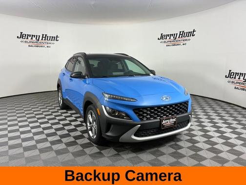 2022 Hyundai KONA SEL