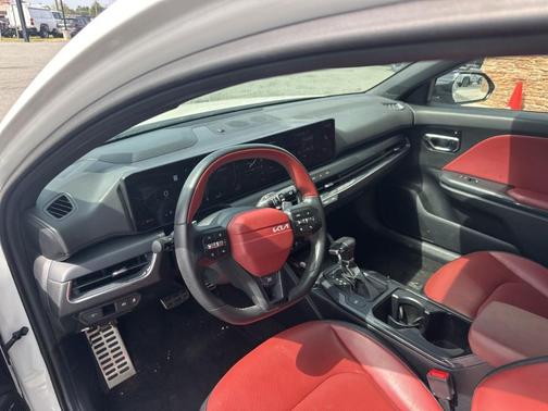 2025 Kia K4 GT-Line Turbo