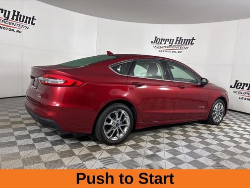2019 Ford Fusion Hybrid SE