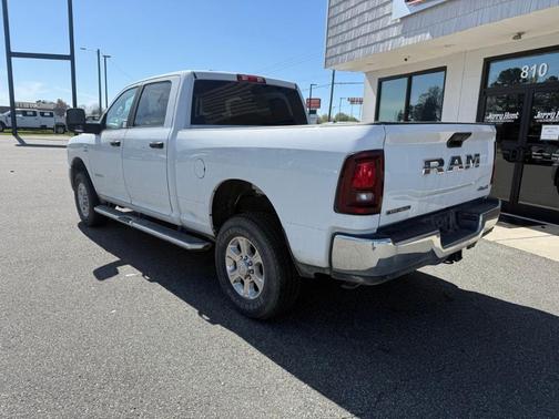 Bright White Clearcoat 2025 RAM 2500 Big Horn
