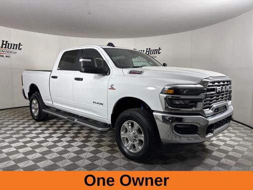 Bright White Clearcoat 2025 RAM 2500 Big Horn
