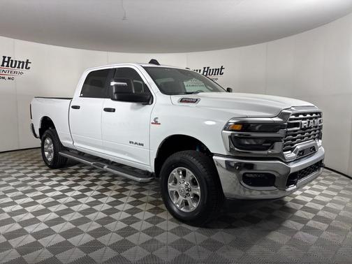 Bright White Clearcoat 2025 RAM 2500 Big Horn