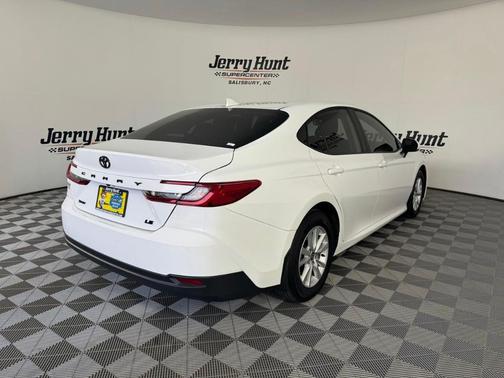 Ice 2026 Toyota Camry LE