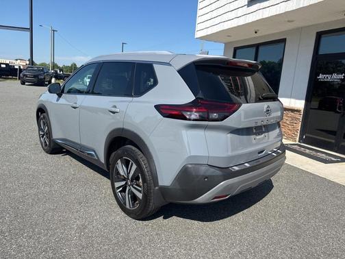 Boulder Gray 2021 Nissan Rogue SL