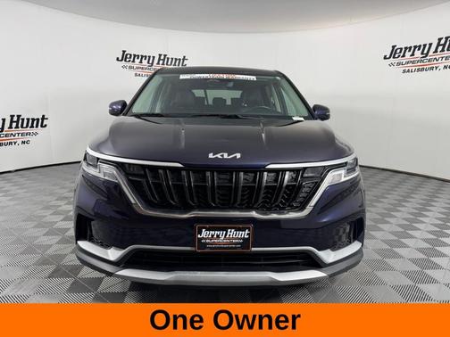 2023 Kia Carnival LX