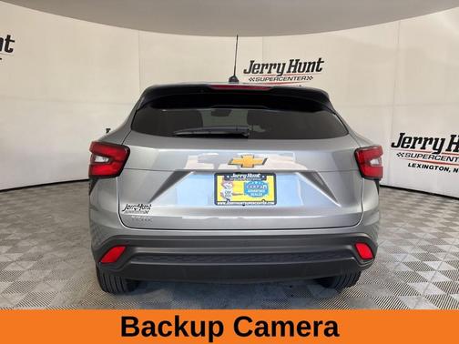 Sterling Gray Metallic 2024 Chevrolet Trax LS
