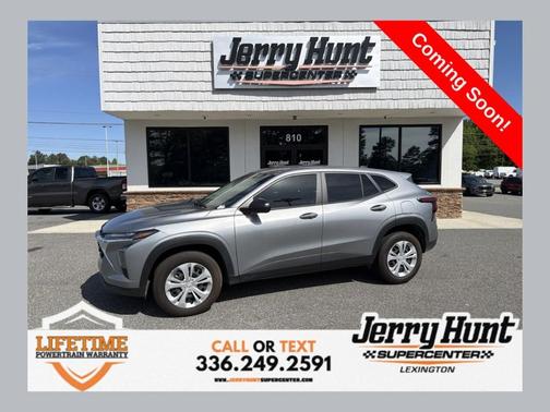 Sterling Gray Metallic 2024 Chevrolet Trax LS