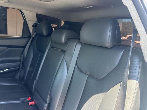 Quartz White 2020 Hyundai SANTA FE 2.0T Limited