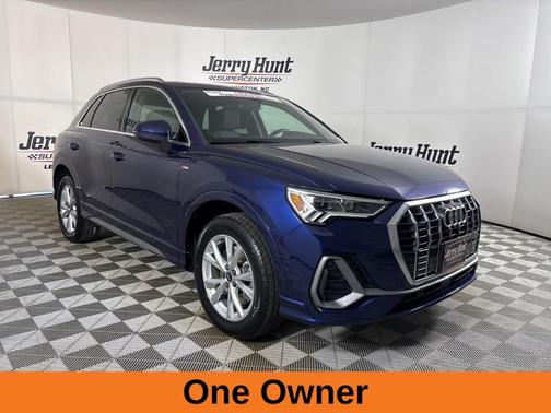 2022 Audi Q3 45 S line Premium