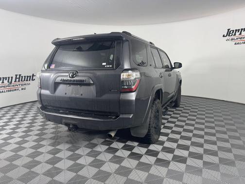 2022 Toyota 4Runner SR5