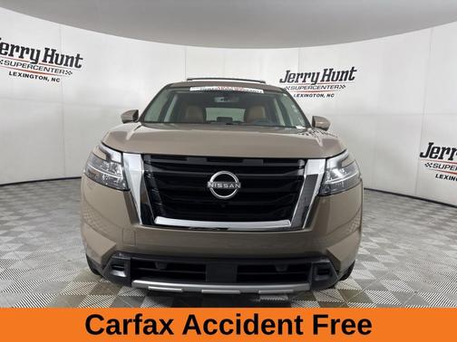 2024 Nissan Pathfinder Platinum