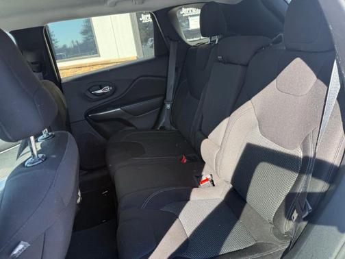 2020 Jeep Cherokee Latitude