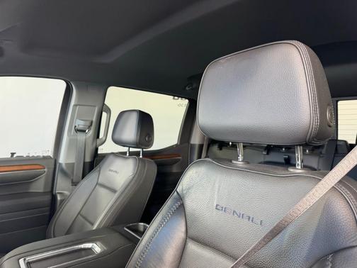Pacific Blue Metallic 2022 GMC Sierra 1500 Denali
