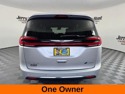 2022 Chrysler Pacifica Hybrid Limited