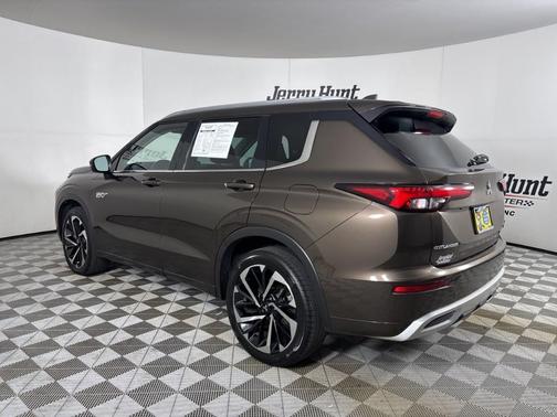 2023 Mitsubishi Outlander PHEV SEL