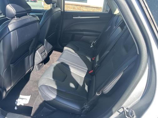2019 Ford Fusion Hybrid Titanium