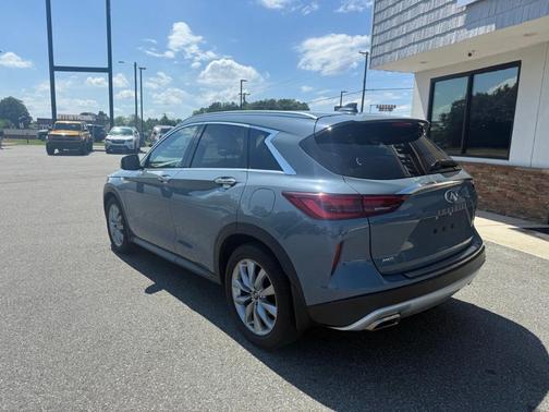 2022 INFINITI QX50 ESSENTIAL