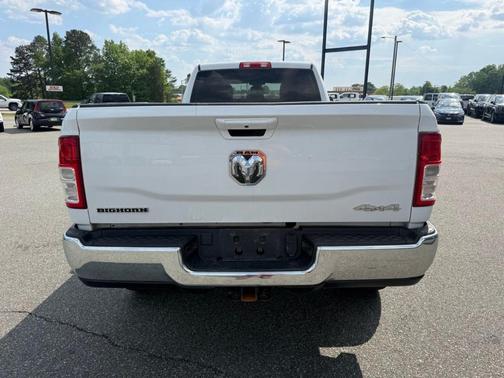Bright White Clearcoat 2022 RAM 2500 Big Horn