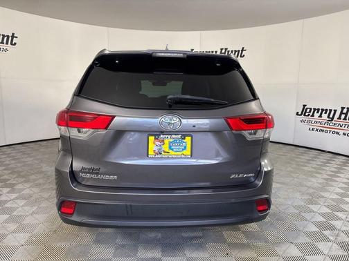 2017 Toyota Highlander 