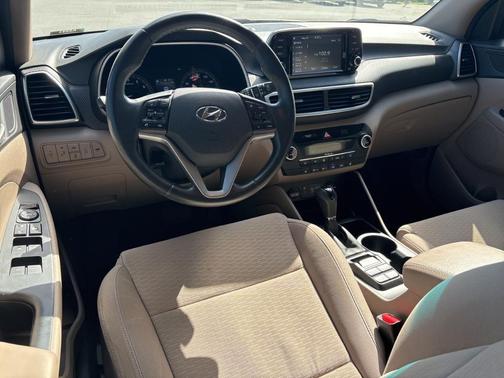 2020 Hyundai TUCSON Sport