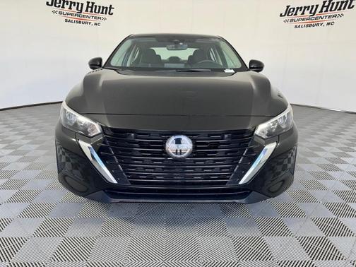 Black 2024 Nissan Sentra SV