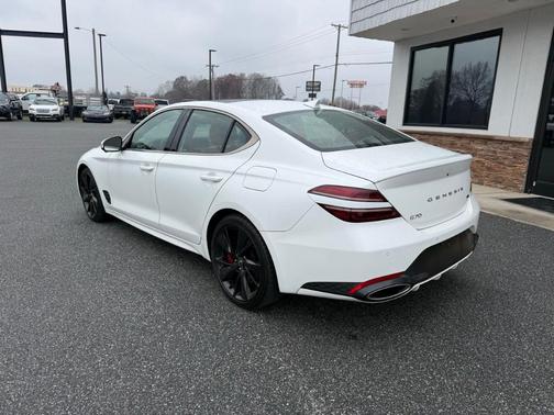 2023 Genesis G70 3.3T