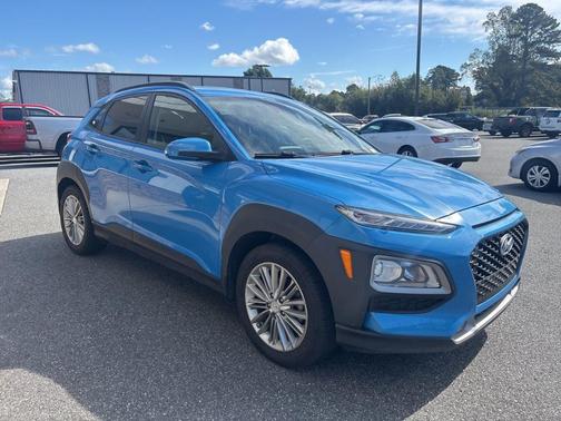 2021 Hyundai KONA SEL Plus