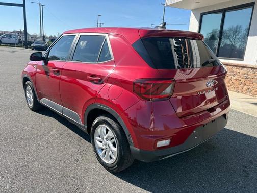 2021 Hyundai VENUE SE