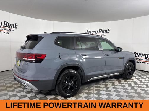 2025 Volkswagen Atlas 2.0T Peak Edition