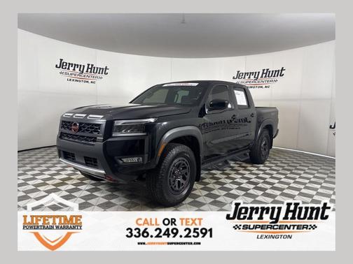 Super Black 2025 Nissan Frontier PRO-4X