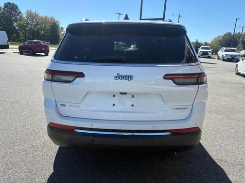 2023 Jeep Grand Cherokee L Laredo