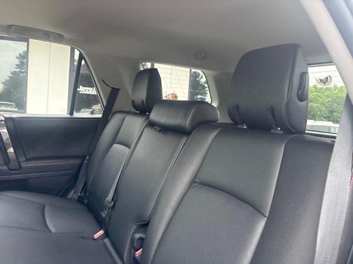 Classic Silver Metallic 2021 Toyota 4Runner TRD Off Road Premium