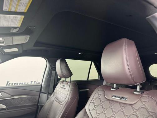 Black Metallic 2025 Ford Explorer Platinum