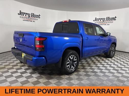 2024 Nissan Frontier SL