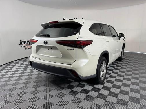 2021 Toyota Highlander Hybrid LE