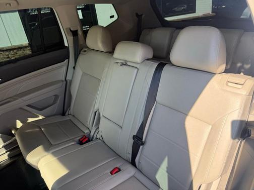 2023 Volkswagen Atlas 3.6L SE w/Technology