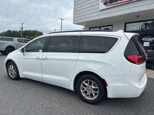 2022 Chrysler Pacifica Touring-L