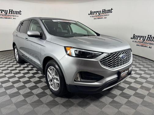 Silver Metallic 2023 Ford Edge SEL