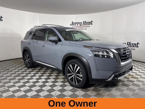 2024 Nissan Pathfinder Platinum