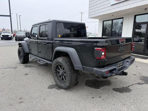 2020 Jeep Gladiator Sport