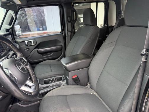 2020 Jeep Gladiator Sport