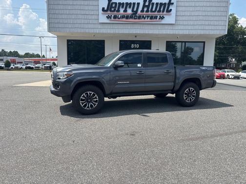 2022 Toyota Tacoma TRD Sport
