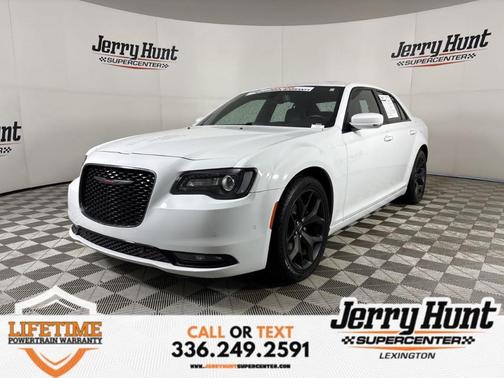 2022 Chrysler 300 S