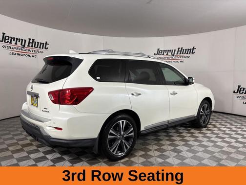 2020 Nissan Pathfinder Platinum