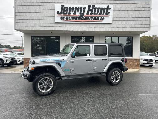 2020 Jeep Wrangler Unlimited Sahara