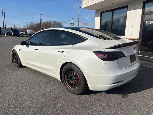 2023 Tesla Model 3 Performance