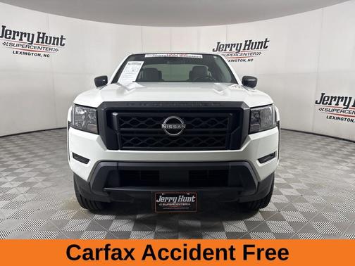 2022 Nissan Frontier S